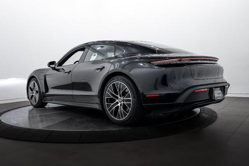 2024 Porsche Taycan 