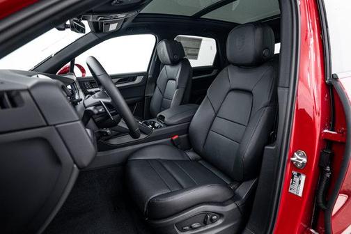 Carmine Red 2026 Porsche Cayenne