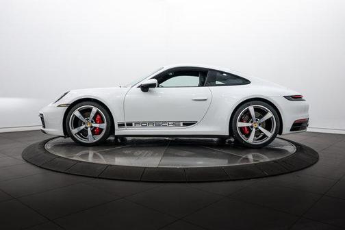 2022 Porsche 911 Carrera S