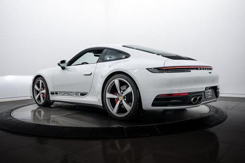 2022 Porsche 911 Carrera S
