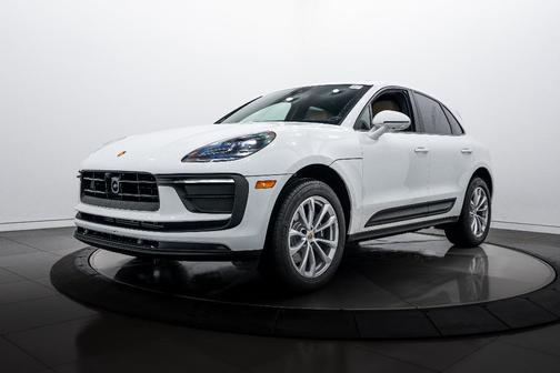 2026 Porsche Macan Base