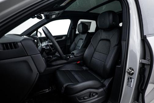 2025 Porsche Cayenne