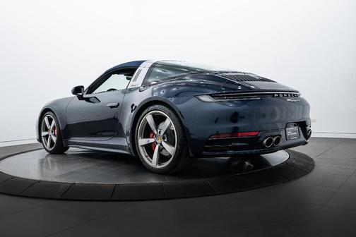 2022 Porsche 911 Targa 4S