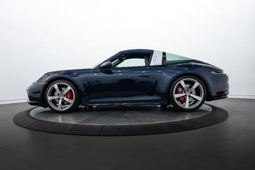 2022 Porsche 911 Targa 4S