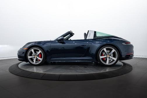 2022 Porsche 911 Targa 4S