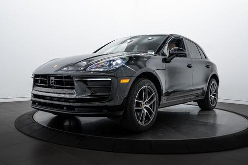 2022 Porsche Macan 