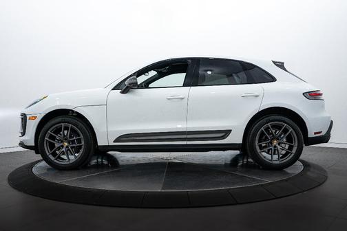 2025 Porsche Macan T