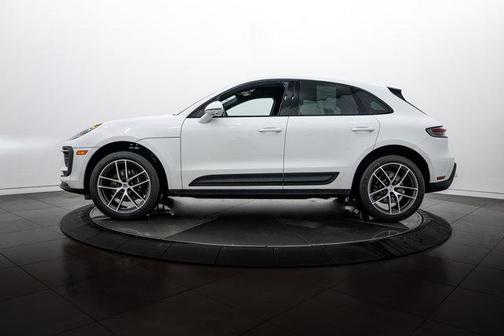 2025 Porsche Macan Macan