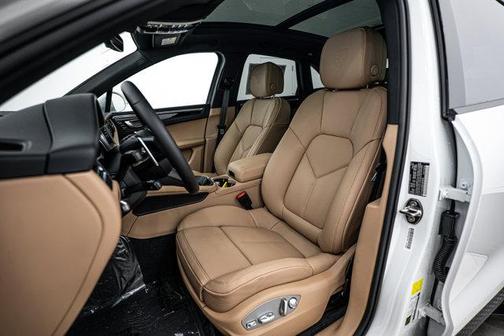 2025 Porsche Macan Macan