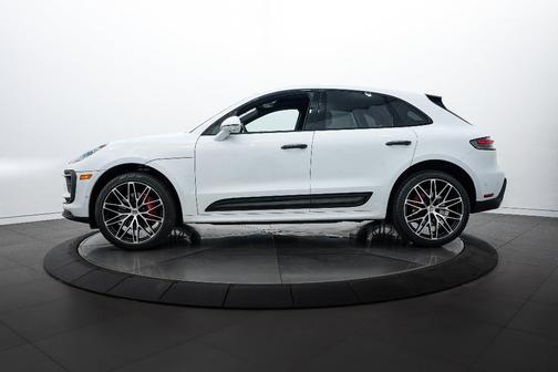 2022 Porsche Macan S