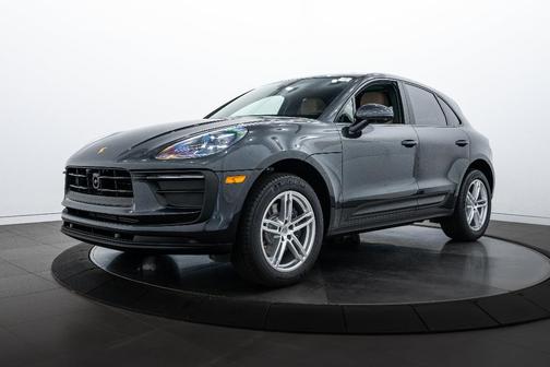 2025 Porsche Macan Base