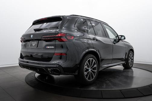 2025 BMW X5 M60i