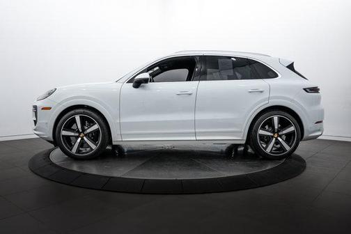 2024 Porsche Cayenne S