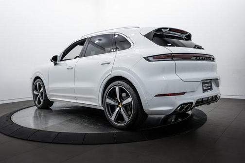 2024 Porsche Cayenne S