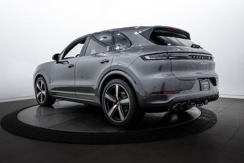 2025 Porsche Cayenne S
