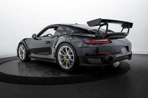 2018 Porsche 911 GT2 RS
