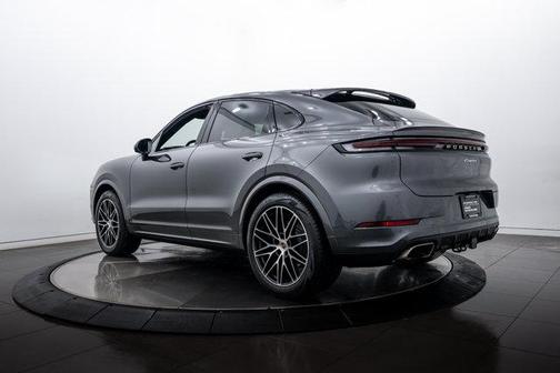 2025 Porsche Cayenne AWD