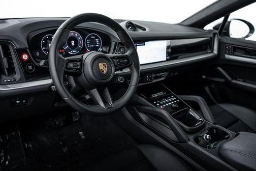 2025 Porsche Cayenne AWD