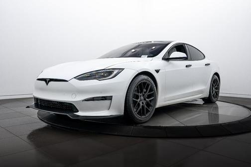 2022 Tesla Model S Plaid