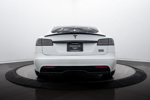 2022 Tesla Model S Plaid