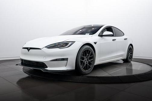2022 Tesla Model S Plaid