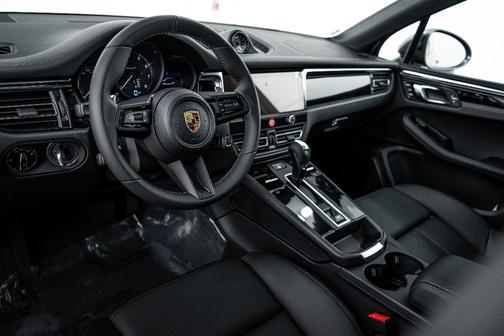 2026 Porsche Macan T
