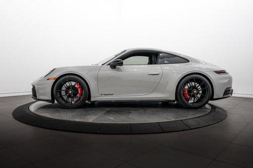 Chalk 2025 Porsche 911 Carrera 4 GTS