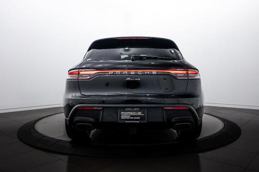 2025 Porsche Macan 