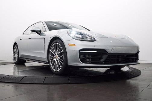 Photo 1 of 23 of 2022 Porsche Panamera 4