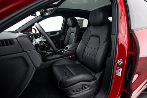 2026 Porsche Cayenne AWD