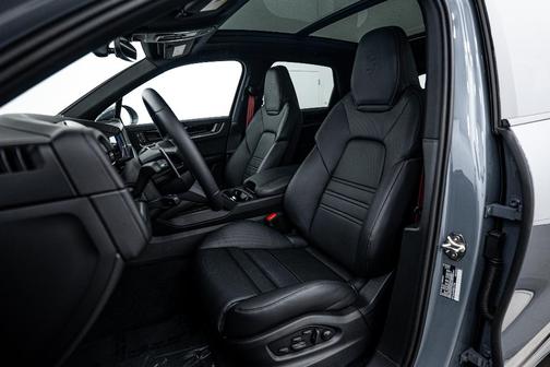 2025 Porsche Cayenne S