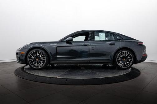 Volcano Grey Metallic 2026 Porsche Panamera 4