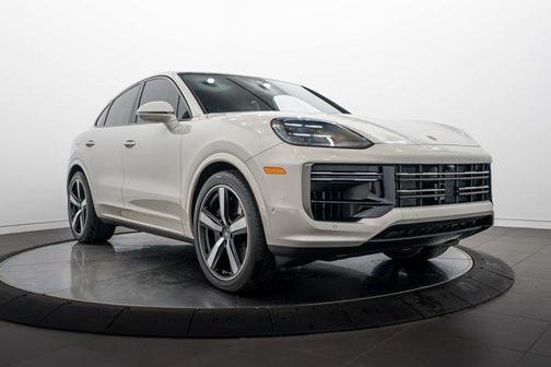 Cashmere Beige Metallic 2025 Porsche Cayenne Turbo