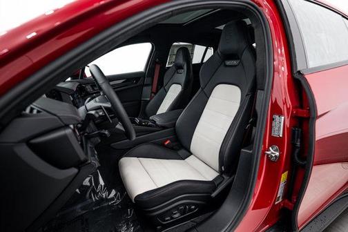 2026 Porsche Panamera GTS