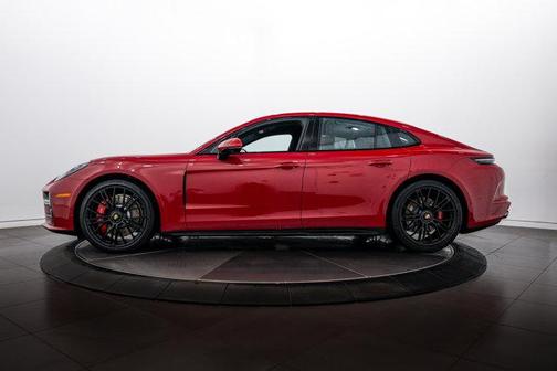 2026 Porsche Panamera GTS