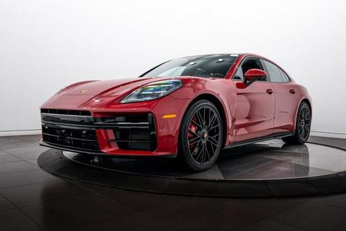 2026 Porsche Panamera GTS