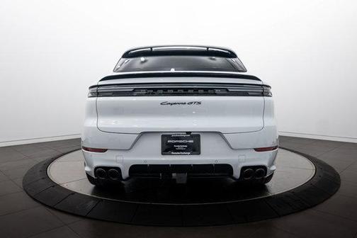 Carrara White Metallic 2026 Porsche Cayenne GTS