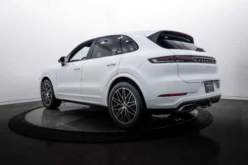 2026 Porsche Cayenne Base