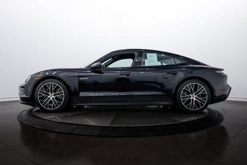 2025 Porsche Taycan 4