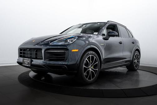 2023 Porsche Cayenne E-HYBRID