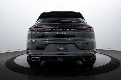 2025 Porsche Cayenne 
