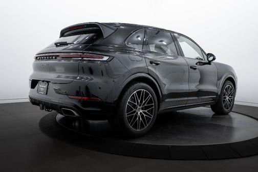 2025 Porsche Cayenne 