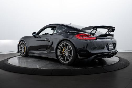 2016 Porsche Cayman GT4