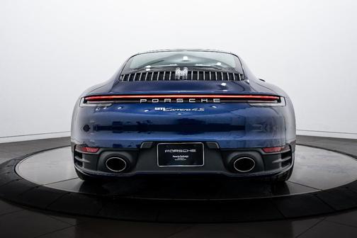 2022 Porsche 911 Carrera 4S