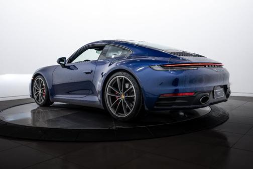 2022 Porsche 911 Carrera 4S