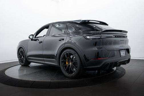 2025 Porsche Cayenne Turbo GT