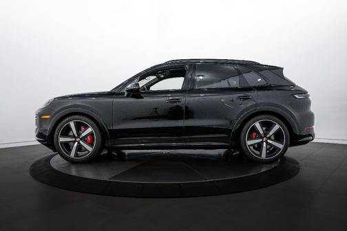 2026 Porsche Cayenne GTS