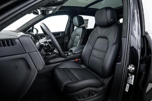 2026 Porsche Cayenne GTS