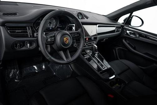 Jet Black Metallic 2026 Porsche Macan S