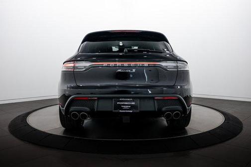 Jet Black Metallic 2026 Porsche Macan S
